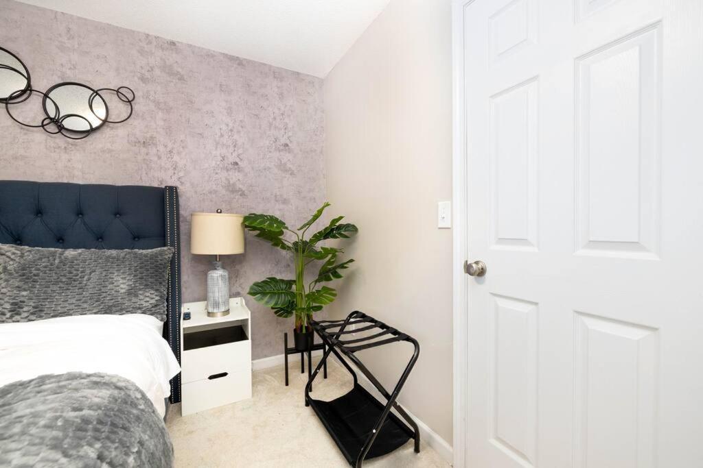 Queen City Family-Friendly Entire House, シャーロット エクステリア 写真